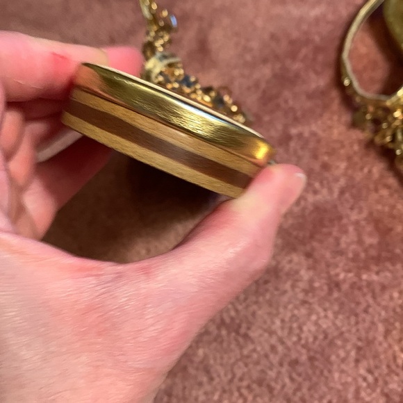 Colin Stewart Gold Ring Embellished Flat Sandals 🔴 - Picture 11 of 13